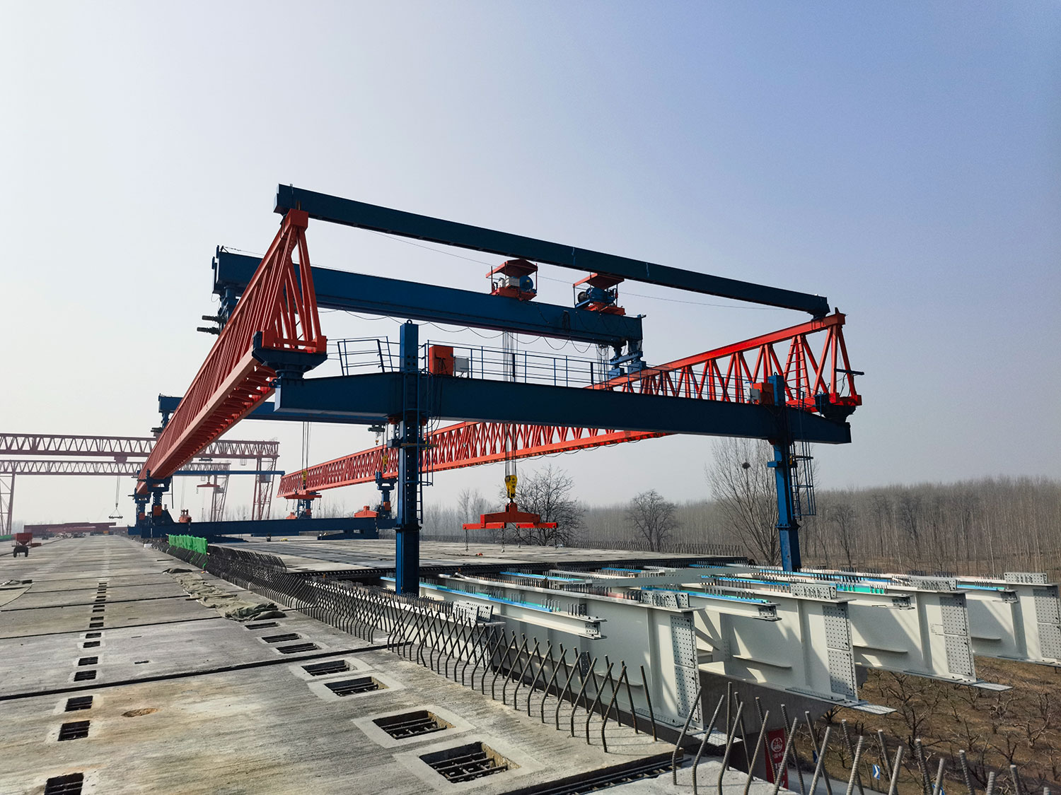 中鐵四局安羅高速黃河大橋3標50/350架橋機